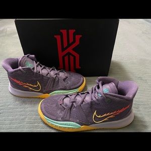 Nike Kyrie 7 Daybreak GS Grade School Sneaker Shoes CT4080-500 Boys Size 5.5 Y